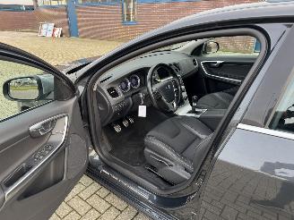 Volvo V-60 1.6 T3 R-Design picture 11