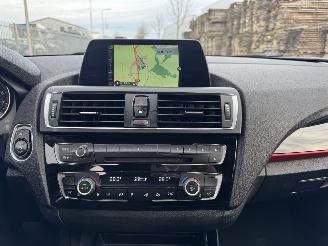BMW 1-serie 118i  Clima - Navi picture 14