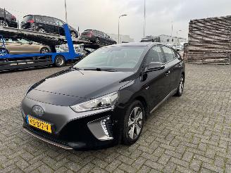 Voiture accidenté Hyundai Ioniq EV  Clima - Navi 2018/3