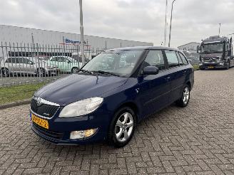 uszkodzony samochody osobowe Skoda Fabia 1.2 TDI 55Kw Airco - Navi 2011/9