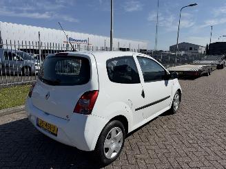 Renault Twingo 1.2 43kw Acces picture 7
