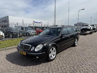 Avarii autoturisme Mercedes E-klasse E350 Avantgarde 2005/12