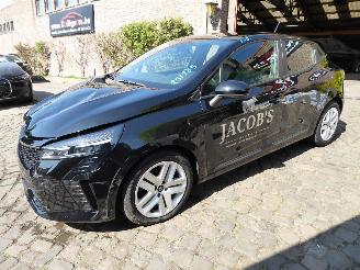 škoda osobní automobily Renault Clio  2024/7