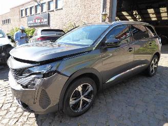 Damaged car Peugeot 5008 Allure 2022/3