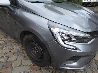 Renault Clio Equilibre picture 5