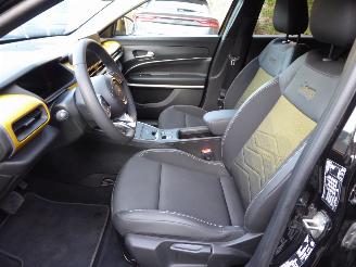 Jeep Avenger Summit picture 12