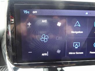 Peugeot 2008 e- Allure picture 23