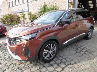 Voiture accidenté Peugeot 5008 Allure 2021/8