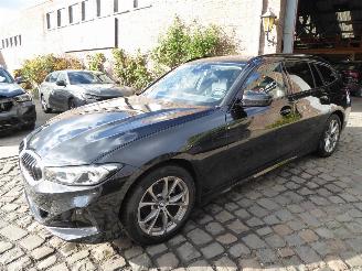 Schadeauto BMW 3-serie 318 D Touring 2022/10