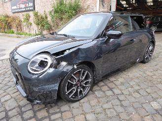 Damaged car Mini Cooper SE BEV John Cooper Works 2024/7