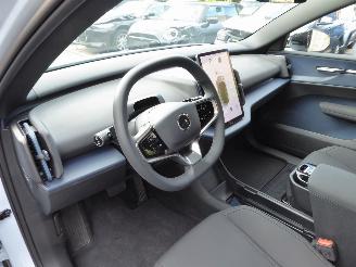 Volvo EX30 Plus 2WD Pure Electric picture 12