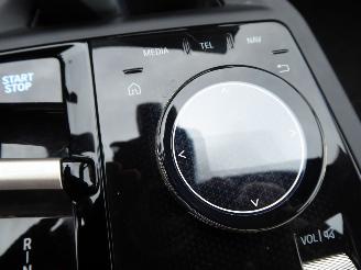 BMW iX 40 xDrive picture 24