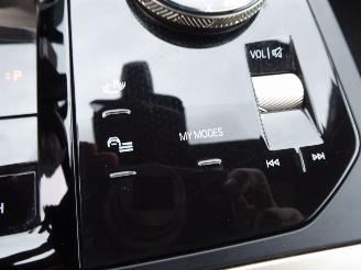 BMW iX 40 xDrive picture 23