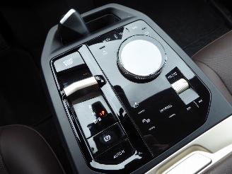 BMW iX 40 xDrive picture 22