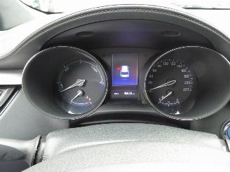 Toyota CH-R Hybrid picture 12