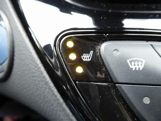 Toyota CH-R Hybrid picture 19