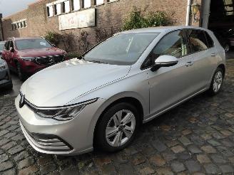 Vaurioauto  passenger cars Volkswagen Golf Life 2023/8