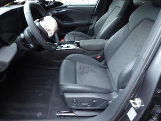 Audi A6 e-tron Avant performance S Line picture 10