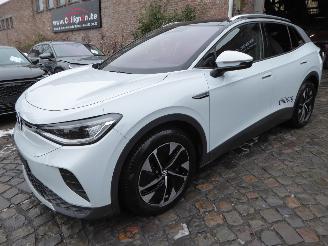 damaged passenger cars Volkswagen ID.4 Pro Performance 150 kW Tech 2021/9