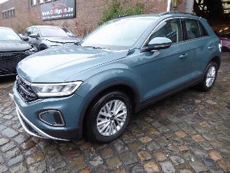 skadebil auto Volkswagen T-Roc Life 2023/6