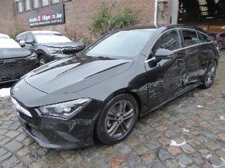 Damaged car Mercedes Cla-klasse Shooting Brake CLA 180 d 2020/5