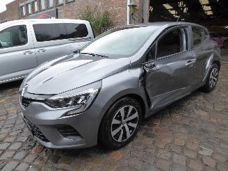skadebil auto Renault Clio V Equilibre 2023/8