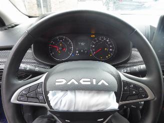 Dacia Sandero Expression picture 11