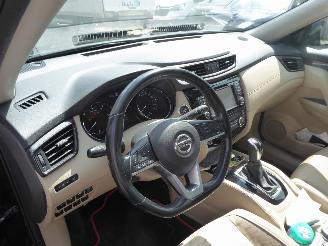 Nissan X-Trail Tekna 4x4 picture 11