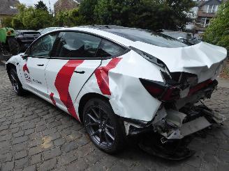 Tesla Model 3  picture 9