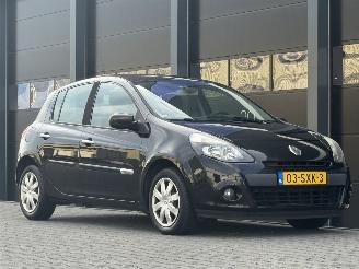 Renault Clio 1.5 dCi Collection Clima picture 2
