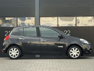 Renault Clio 1.5 dCi Collection Clima picture 3