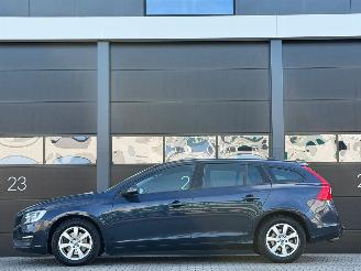 Volvo V-60 1.6 D2 Navi Clima PDC picture 6