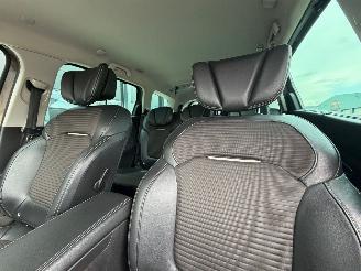 Renault Grand-scenic 1.6 dCI Bose Hade-Up 7-PERS picture 8