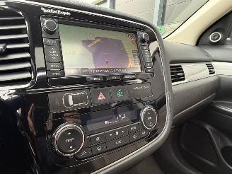Mitsubishi Outlander 2.0 PHEV Instyle+ Dak Camera Leer picture 10