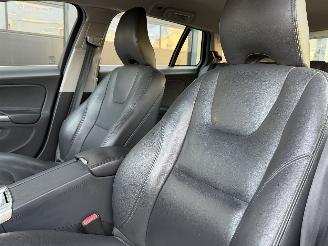 Volvo V-60 2.4 D6 AWD Plug-In Hybrid Navi Leer Xenon picture 8