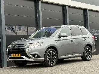 okazja samochody osobowe Mitsubishi Outlander 2.0 PHEV Executive Edition Camera Leer 2015/12