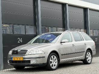 begagnad bil auto Skoda Octavia 1.6 MPI 2006/10
