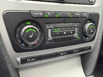 Skoda Octavia 1.6 TDI Dak Navi Clima PDC picture 12