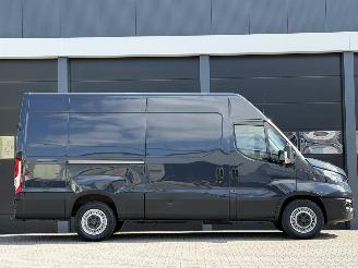 Iveco Daily 35S15V 2.3 Clima 3-PERS picture 3