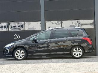 Peugeot 308 1.6 e-HDI Clima PDC Panorama picture 6