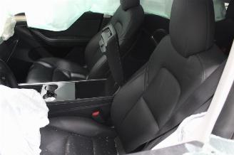 Tesla Model Y  picture 9