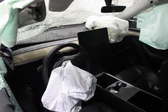 Tesla Model Y  picture 8