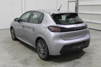 Peugeot 208  picture 5