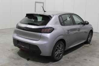 Peugeot 208  picture 4