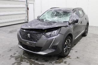 Coche siniestrado Peugeot 2008  2020/2