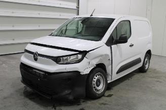 krockskadad bil auto Citroën Berlingo  2024/10
