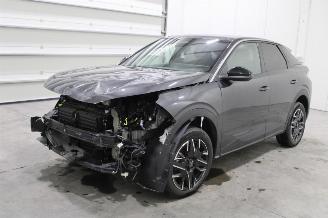 krockskadad bil auto Peugeot 3008  2025/1