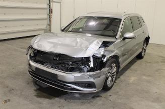 Auto incidentate Volkswagen Passat  2021/3