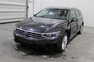 Unfallwagen Volkswagen Passat  2023/9
