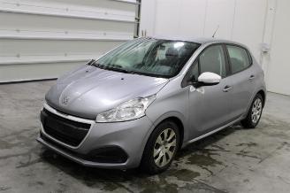 Coche accidentado Peugeot 208  2019/7